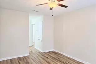 6768 Willowbrook Dr, Fayetteville, NC 28314 - Photo 9