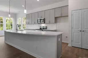 812 Fernwind Circle, Aberdeen, NC 28315 - Photo 11