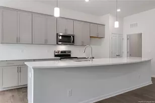 812 Fernwind Circle, Aberdeen, NC 28315 - Photo 9