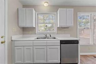 1179 Butterwood Cir, Fayetteville, NC 28314 - Photo 9