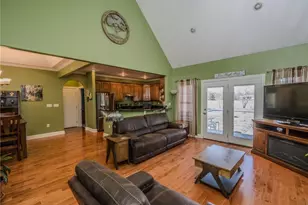 21 Brownstone Dr, Lumberton, NC 28360 - Photo 13