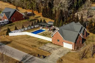 21 Brownstone Dr, Lumberton, NC 28360 - Photo 5