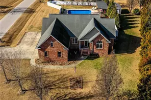 21 Brownstone Dr, Lumberton, NC 28360 - Photo 35