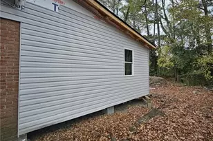 6911 Radnor St, Fayetteville, NC 28314 - Photo 3