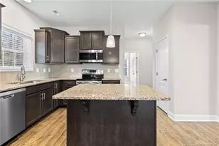 99 Wildlife Bridge Ct, Spring Lake, NC 28390 - Photo 9