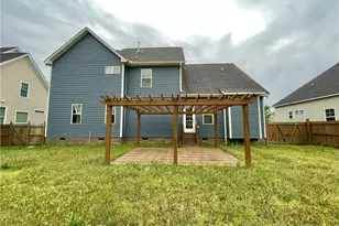 3037 Eaglecrest Ln, Fayetteville, NC 28306 - Photo 3