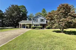 432 Northview Dr, Fayetteville, NC 28303 - Photo 1