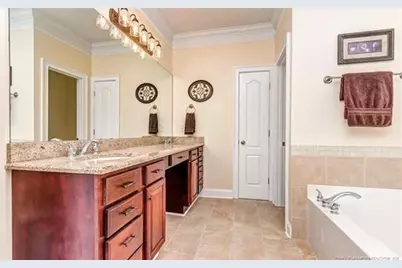 9721 Arlington Oaks Drive, Charlotte, NC 28227 - Photo 9