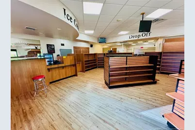 104 W 27th Street, Lumberton, NC 28358 - Photo 3