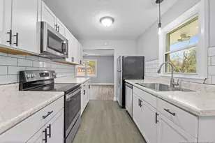 331 Richmond Dr, Fayetteville, NC 28304 - Photo 7