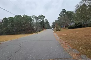 1929 McGougan Rd, Fayetteville, NC 28303 - Photo 15