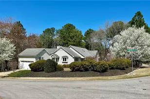 10 Magnolia Ct, Sanford, NC 27332 - Photo 3