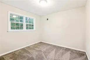 828 Pilot Ave, Fayetteville, NC 28304 - Photo 9