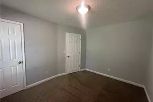 9598 Holbrook Ln, Fayetteville, NC 28314 - Photo 13