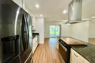 6826 Beaver Stone Rd, Fayetteville, NC 28314 - Photo 5