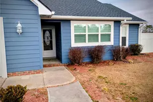 104 Truman Dr, Raeford, NC 28376 - Photo 5