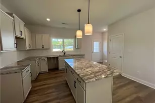 3870 Blackhills Rd, Fayetteville, NC 28311 - Photo 3