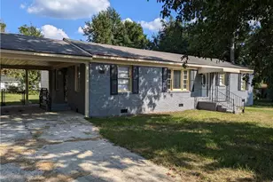 2201 Enloe St, Fayetteville, NC 28306 - Photo 1