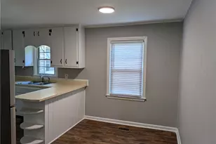 2201 Enloe St, Fayetteville, NC 28306 - Photo 5
