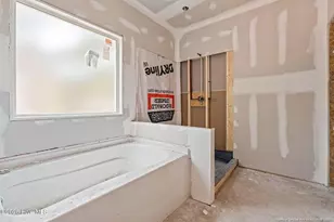 220 Telluride Ct, Aberdeen, NC 28315 - Photo 9