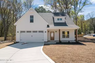 220 Telluride Ct, Aberdeen, NC 28315 - Photo 1