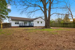 1425 E Manchester Rd, Spring Lake, NC 28390 - Photo 41