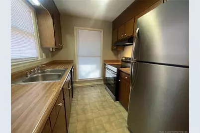 5734 Waters Edge Drive, Fayetteville, NC 28314 - Photo 3