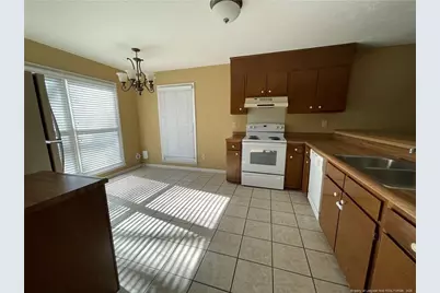 5736 Waters Edge Drive, Fayetteville, NC 28314 - Photo 3