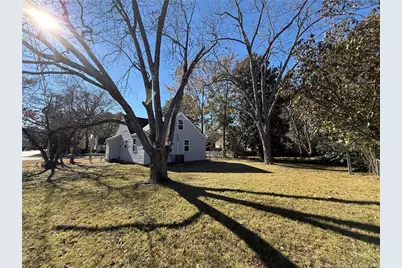 213 E 23rd Street, Lumberton, NC 28358 - Photo 15