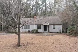 906 Sunset Dr, Carthage, NC 28327 - Photo 1