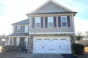 5241 Goshawk Dr, Hope Mills, NC 28348 - Photo 1