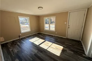 1925 Progress St, Fayetteville, NC 28306 - Photo 5