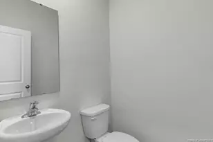 360 Hartfield Ave, Raeford, NC 28376 - Photo 27