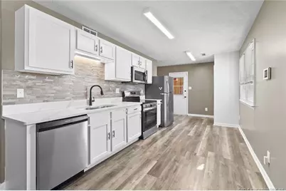 6218 Thornwood Drive, Hope Mills, NC 28348 - Photo 9