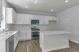 337 Hartfield Ave, Raeford, NC 28376 - Photo 5