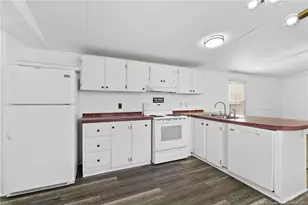 7321 Sheriff Watson Rd, Sanford, NC 27332 - Photo 9