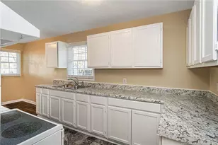 511 Lafayette St, Lumberton, NC 28358 - Photo 11