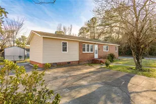 511 Layfayette St, Lumberton, NC 28358 - Photo 1