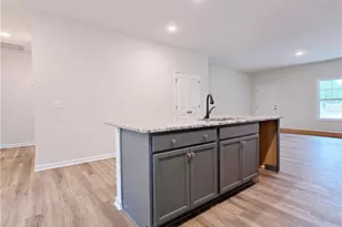 309 Appaloosa Dr, Spring Lake, NC 28390 - Photo 7