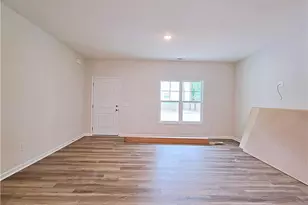 309 Appaloosa Dr, Spring Lake, NC 28390 - Photo 3