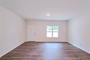 331 Appaloosa Dr, Spring Lake, NC 28390 - Photo 3