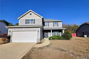 389 Roanoke Dr, Raeford, NC 28376 - Photo 1