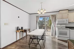 6086 Lexington Dr, Hope Mills, NC 28348 - Photo 7