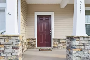 911 Merchants Ct, Sanford, NC 27330 - Photo 5