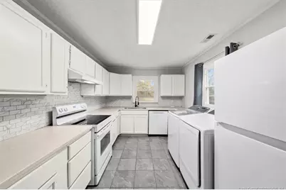 210 Brookwood Avenue, Fayetteville, NC 28301 - Photo 13