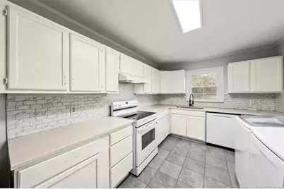 210 Brookwood Avenue, Fayetteville, NC 28301 - Photo 15