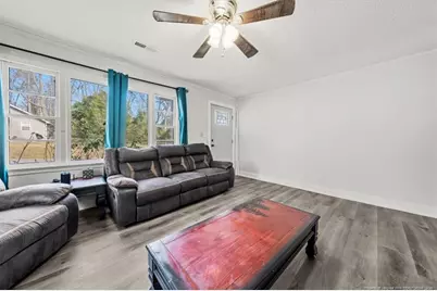 210 Brookwood Avenue, Fayetteville, NC 28301 - Photo 9