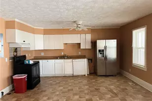 300 Highland Ave, Fayetteville, NC 28305 - Photo 5