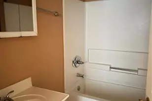 300 Highland Ave, Fayetteville, NC 28305 - Photo 7