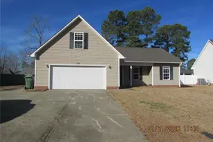 712 Mill Bay Dr, Stedman, NC 28391 - Photo 1
